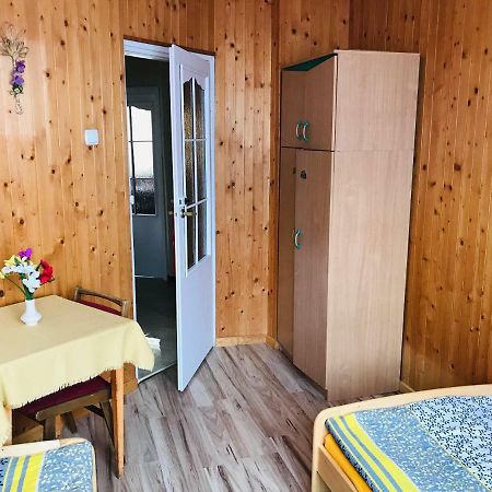 Pokoje Goscinne Ujsoly Bagian luar foto